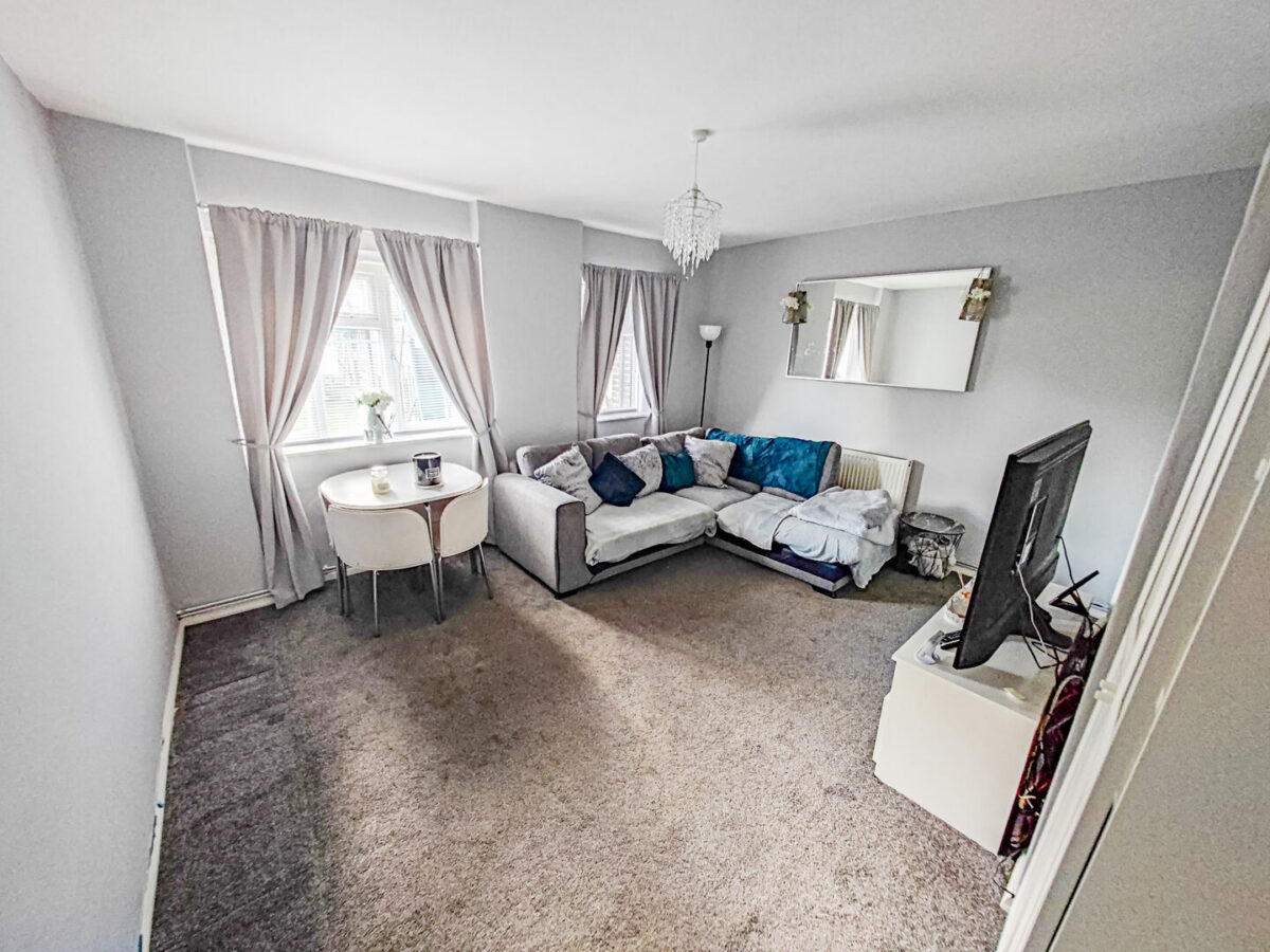 22 Lydden Court, Restons Crescent, Eltham, SE9