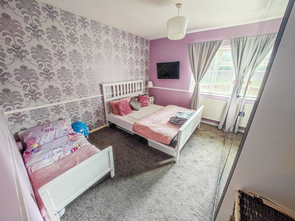 22 Lydden Court, Restons Crescent, Eltham, SE9