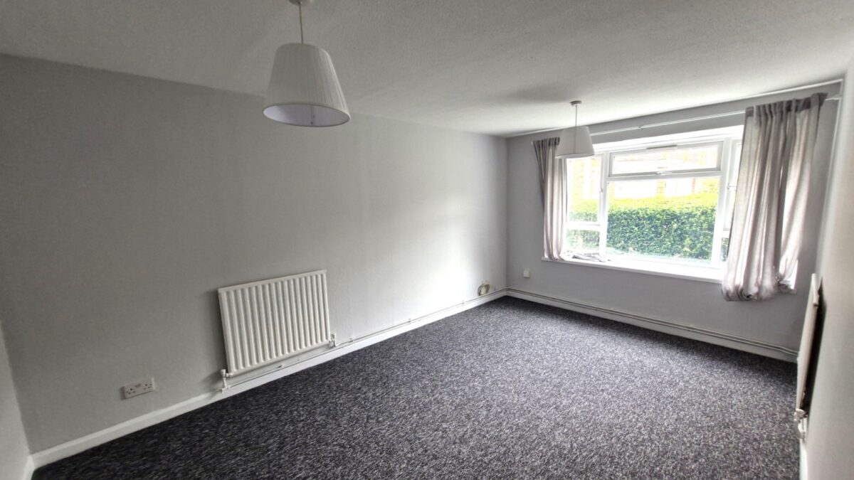 Crowden Way, North Thamesmead, London, SE28