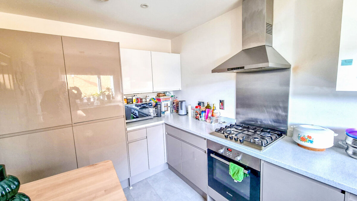 Potter Close, London, SE2