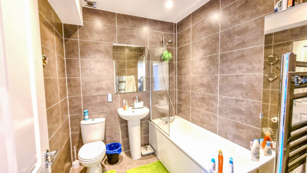 Potter Close, London, SE2