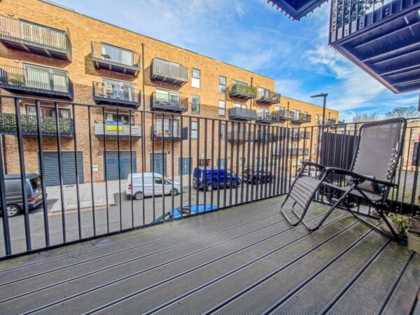 Flat 101,Searles Court Rolfe Terrace, Woolwich