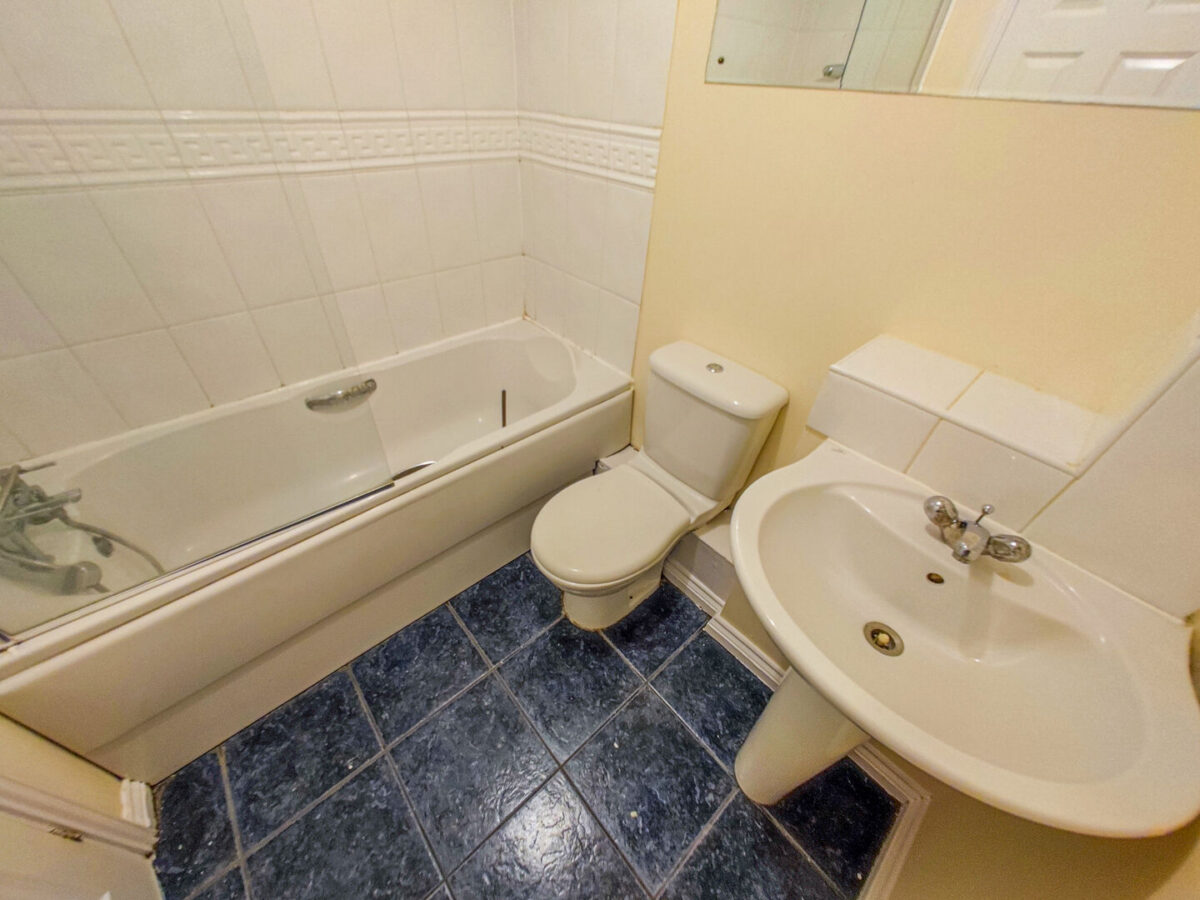 Martins Walk, West Thamesmead, London, SE28