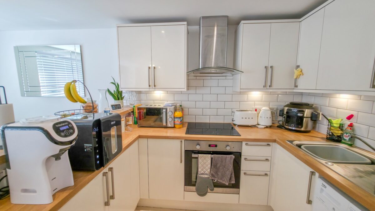 22 Meadowford Close, London, SE28