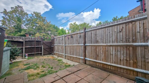 Woolf Close, Thamesmead, London, SE28