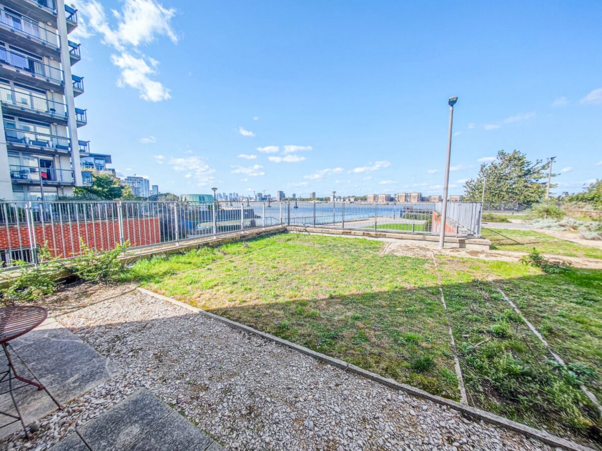 Erebus Drive, Thamesmead, SE28