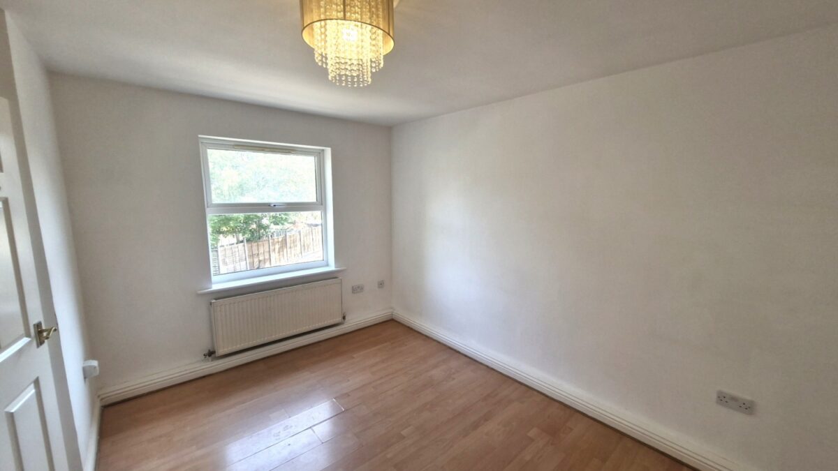 Uplands Close, London, SE18