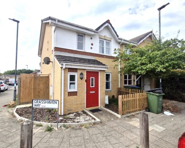 Grasshaven Way, London, London, SE28