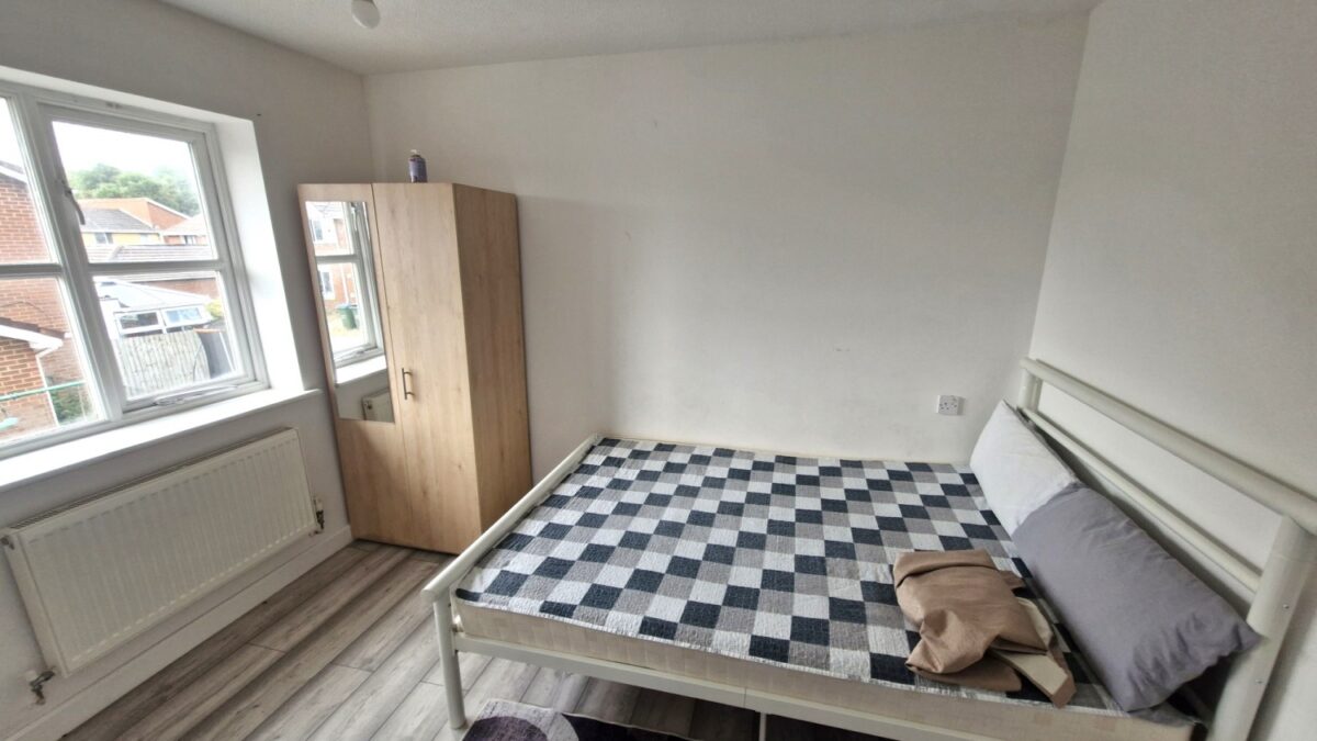 Grasshaven Way, London, London, SE28