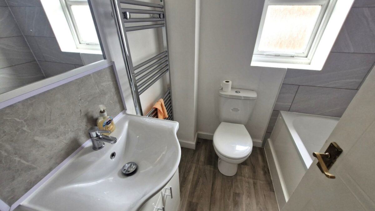 Grasshaven Way, London, London, SE28