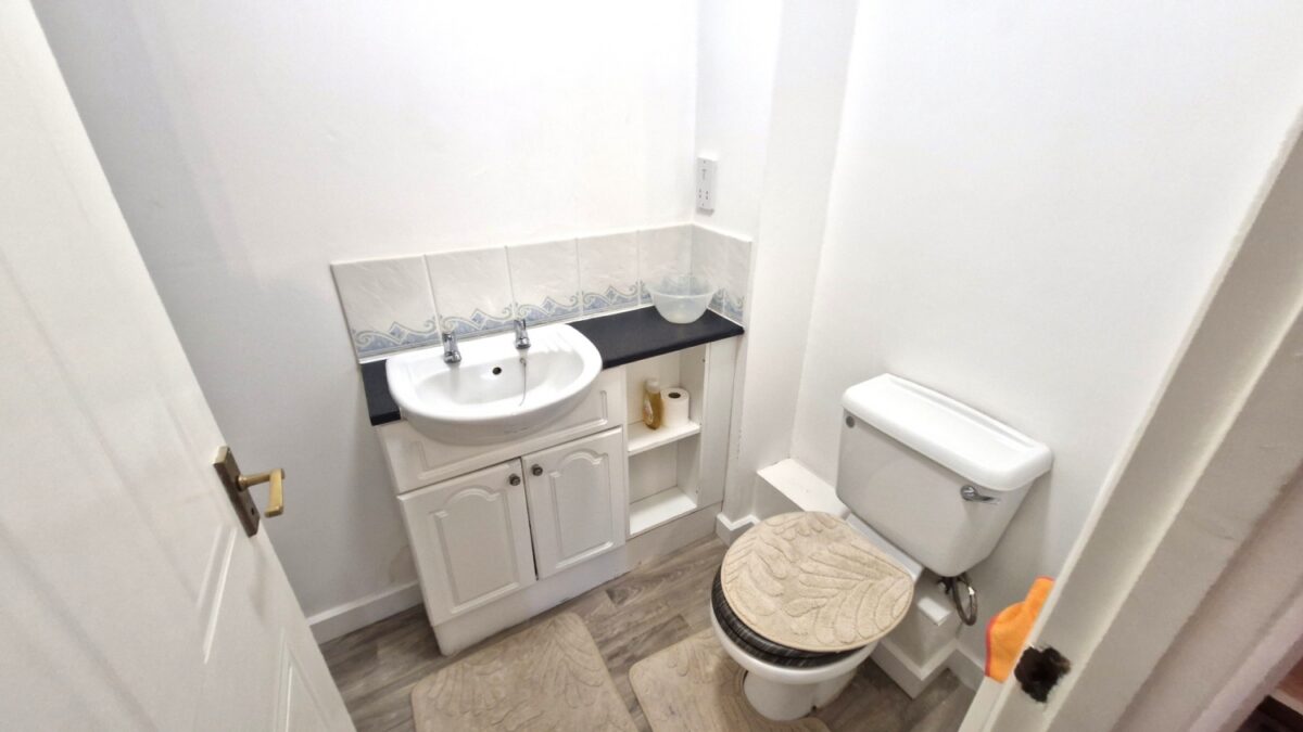 Grasshaven Way, London, London, SE28