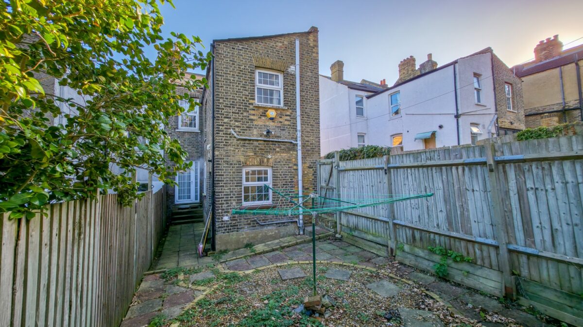 Purrett Road, Winns Common, London, SE18