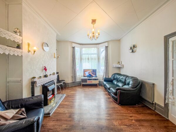 Plumstead Common Road, Plumstead, SE18 2RT