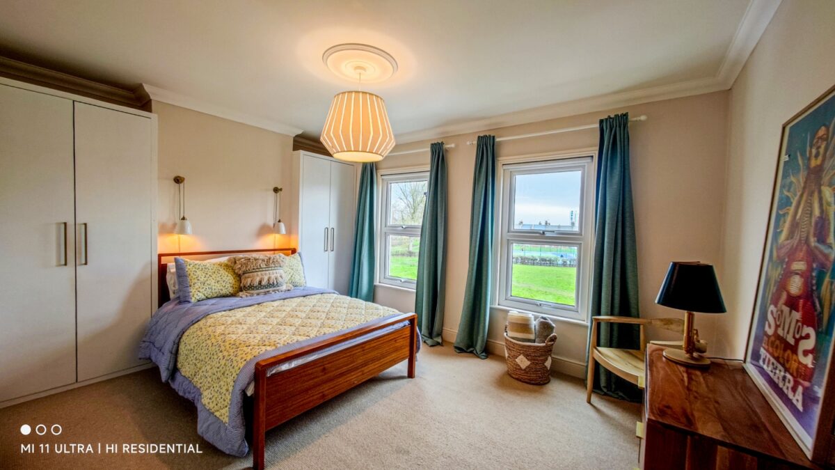 St. Johns Terrace, Plumstead Common, London, SE18