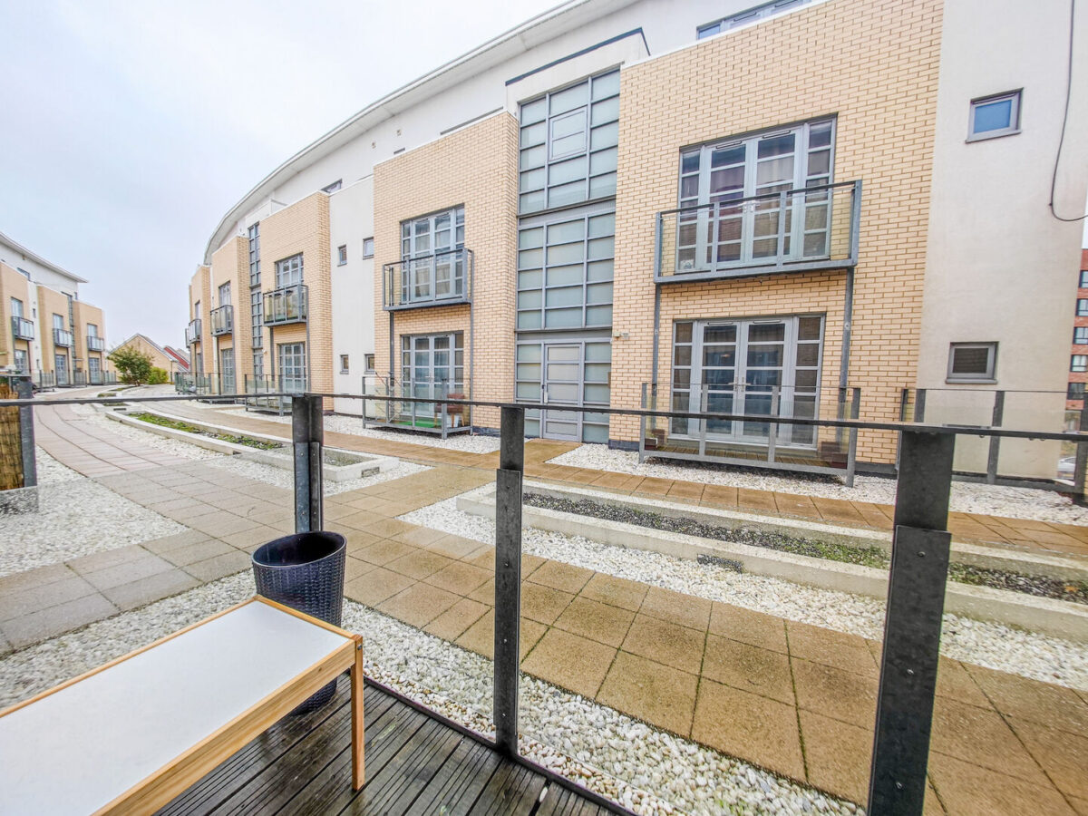 Charlesmere Gardens, West Thamesmead, London, SE28