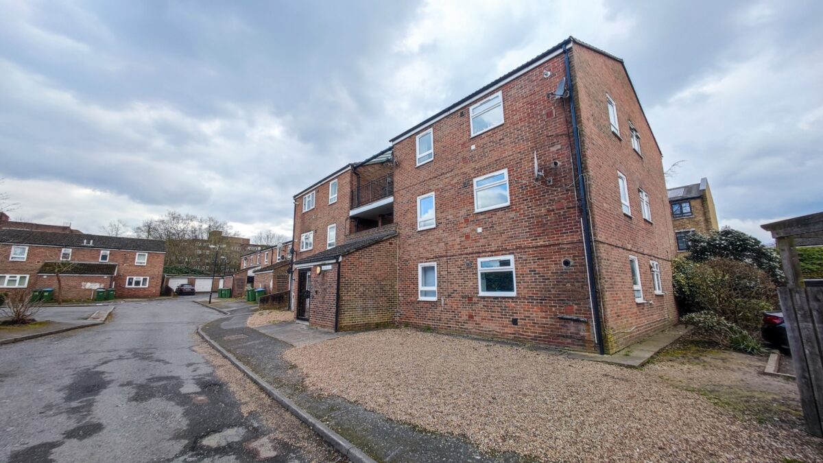 Gunner Lane, Woolwich, SE18