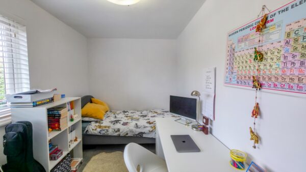 Avocet Mews, London, SE28
