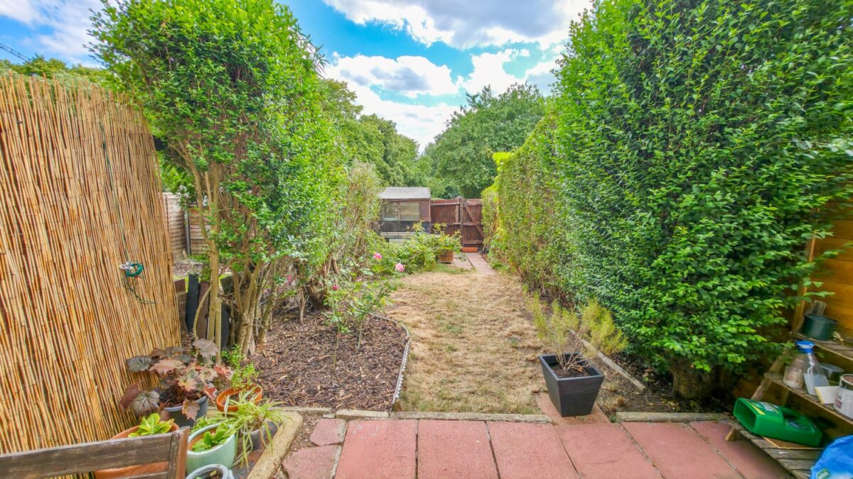 Avocet Mews, London, SE28