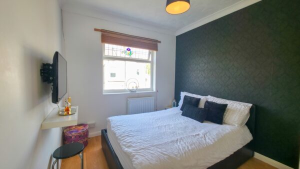 Swingate Lane, Plumstead Common, London, SE18