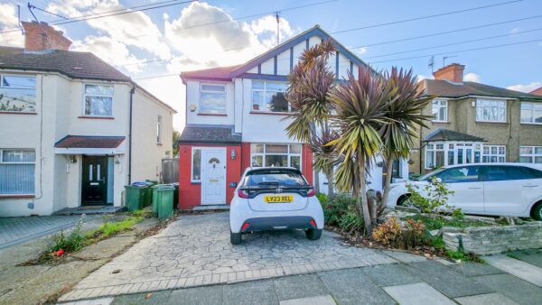 Landstead Road, Plumstead Common, SE18